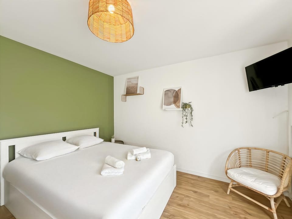 Escale Dinardaise - Balcon & Garage Privé - Plage Apartment in Dinard