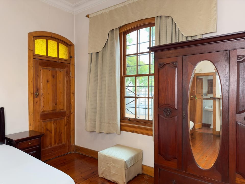 Park Gables Loftus Guest House Bed and Breakfast in Pretoria