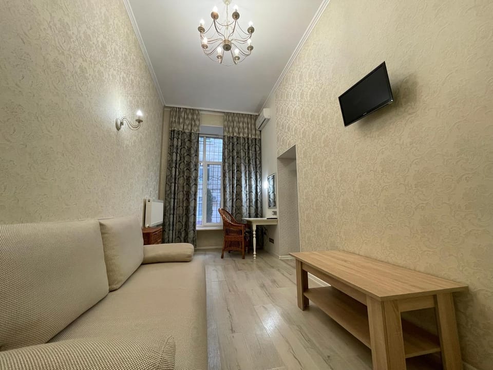 TV and multimedia, Bedroom, air conditioner