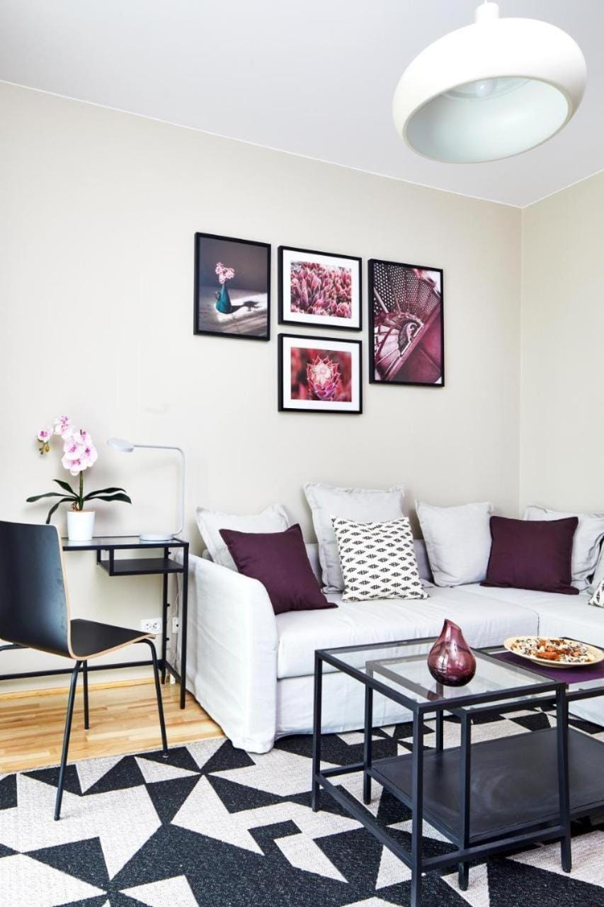 Living room, Seating area