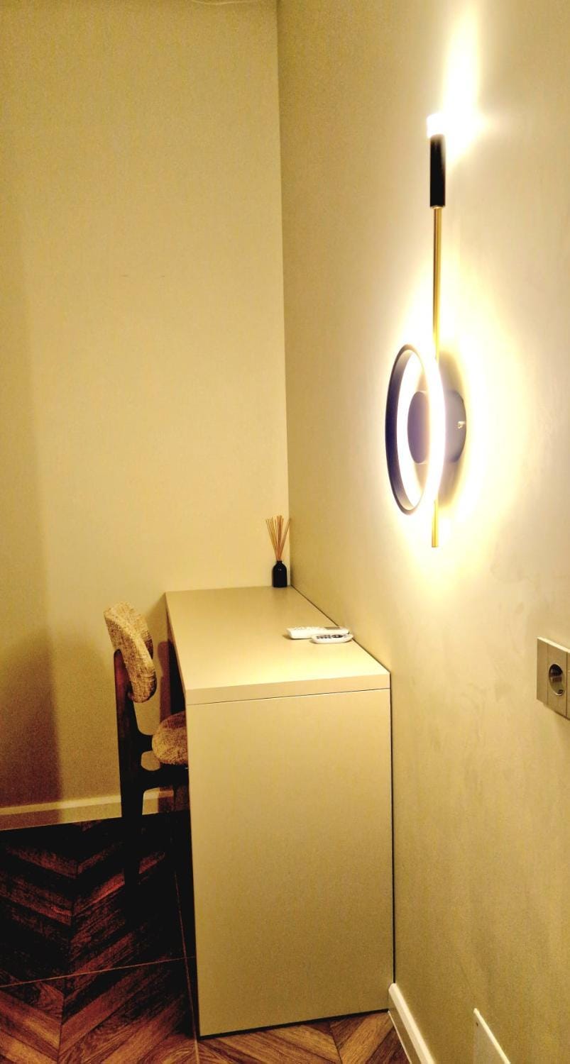 Seating area, Bedroom