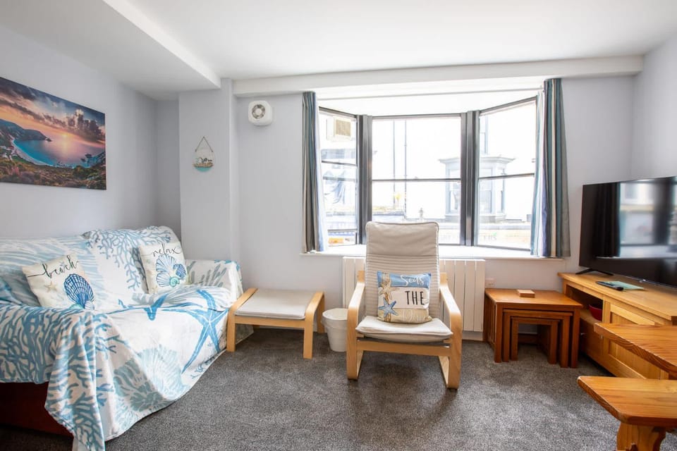 Land Ahoy- Harbour & High Street Apartment Apartment in Brixham