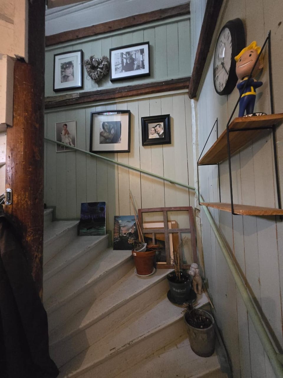 Private room in a 250 years old house Nature lodge in Helsinki