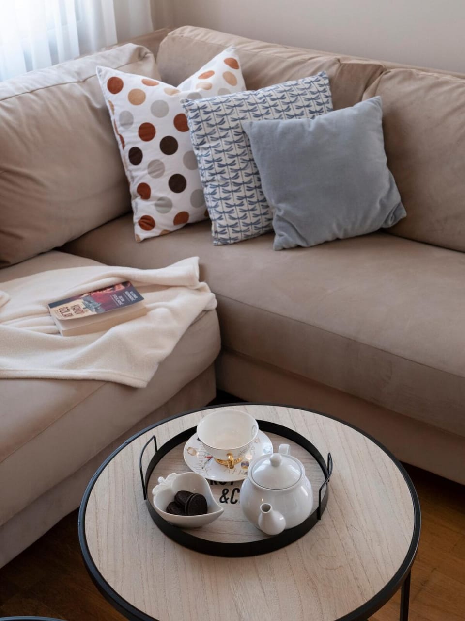 Tucked in 2br apt with terrace in Budva Apartment in Budva