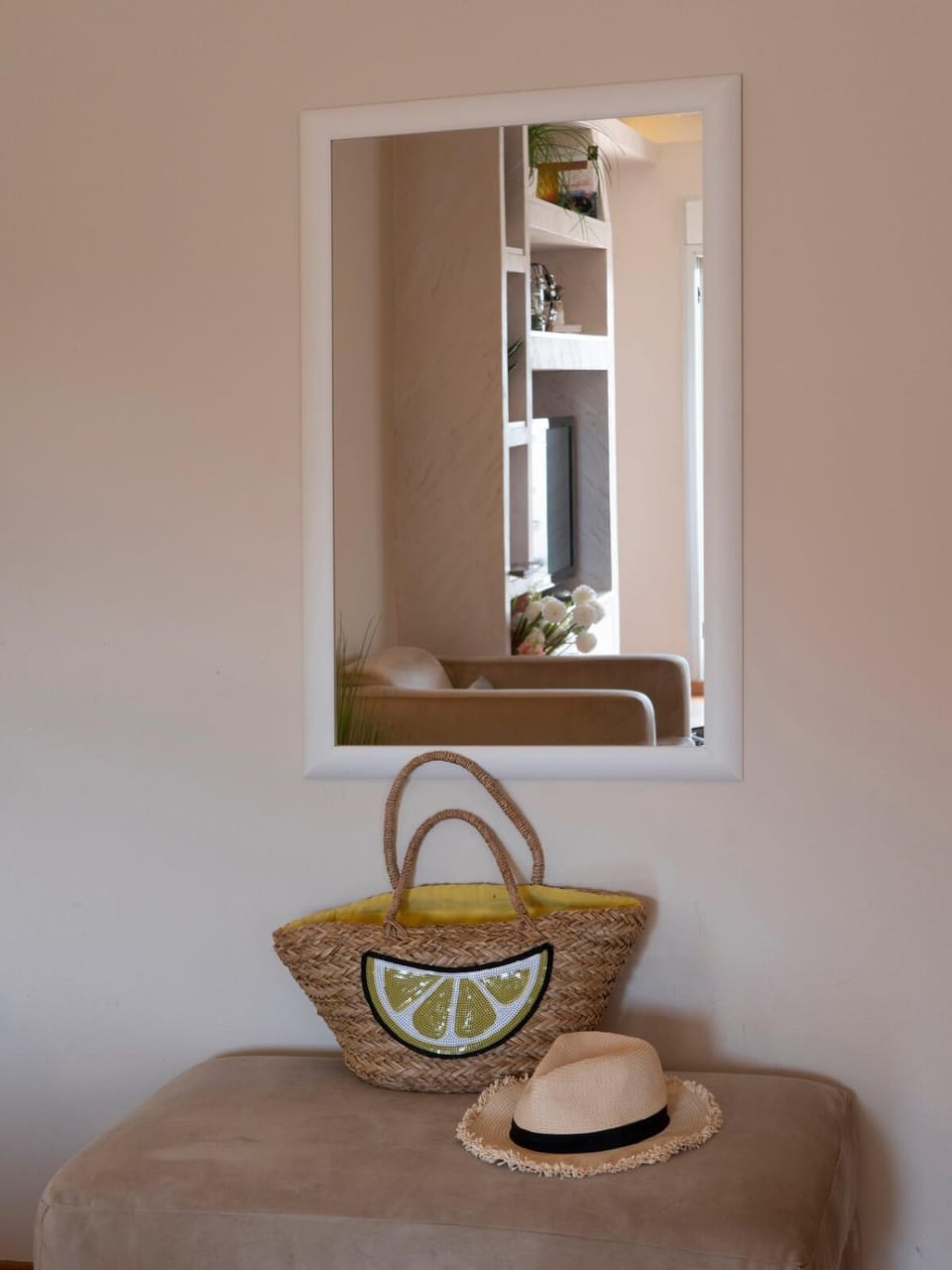 Tucked in 2br apt with terrace in Budva Apartment in Budva