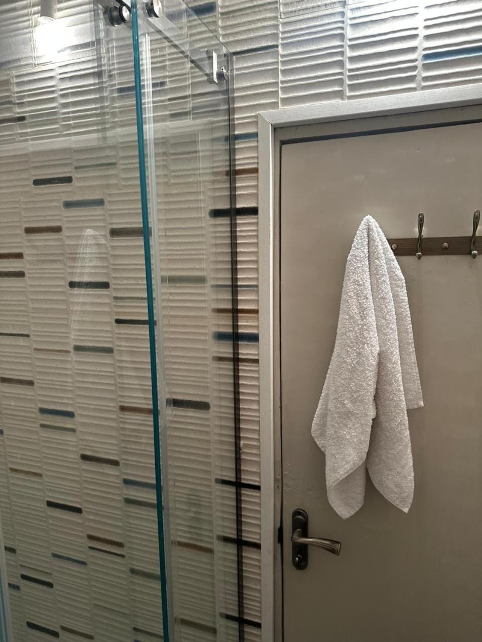 Shower, Bathroom, towels
