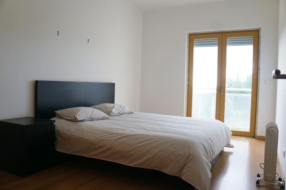 Bed, Balcony/Terrace, Photo of the whole room, Bedroom