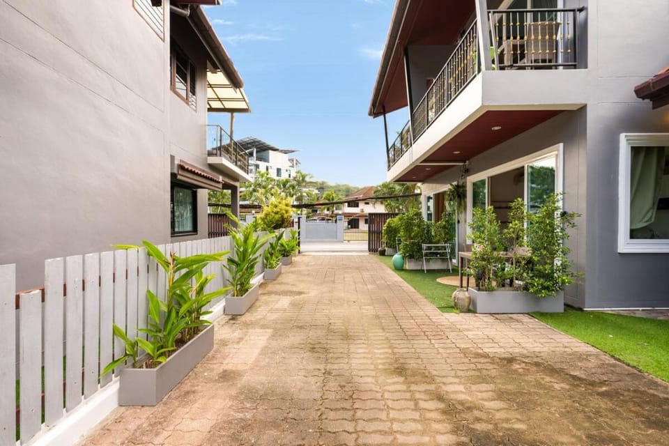 Jungle style villa 3br Villa in Kamala
