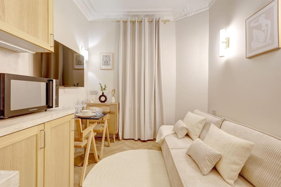 Studio luxueux a Paris with AC a proximite du Marais Apartment in Paris