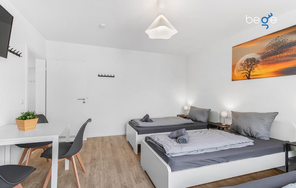 Photo of the whole room, Seating area, Bedroom