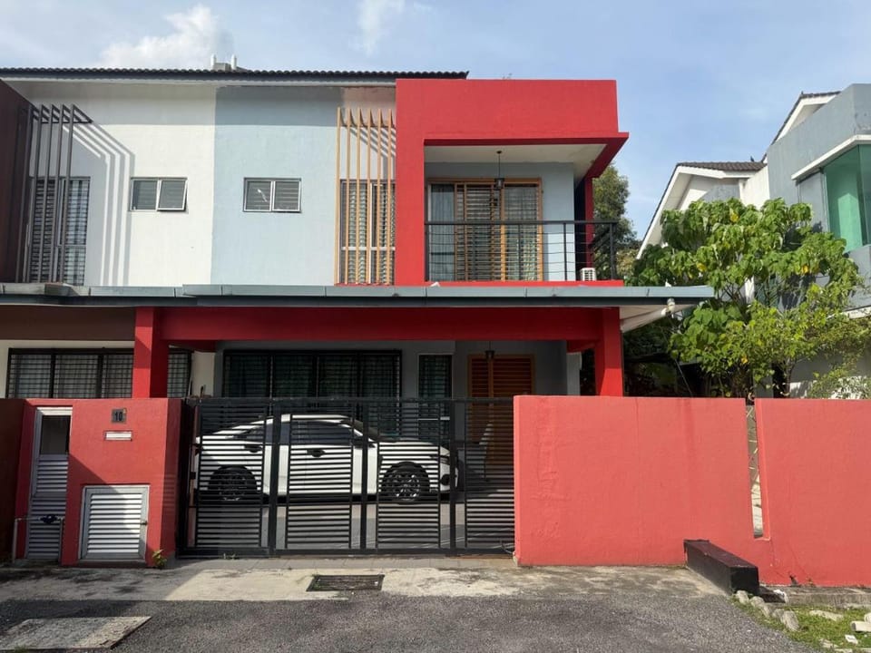 Property building, Day, Parking
