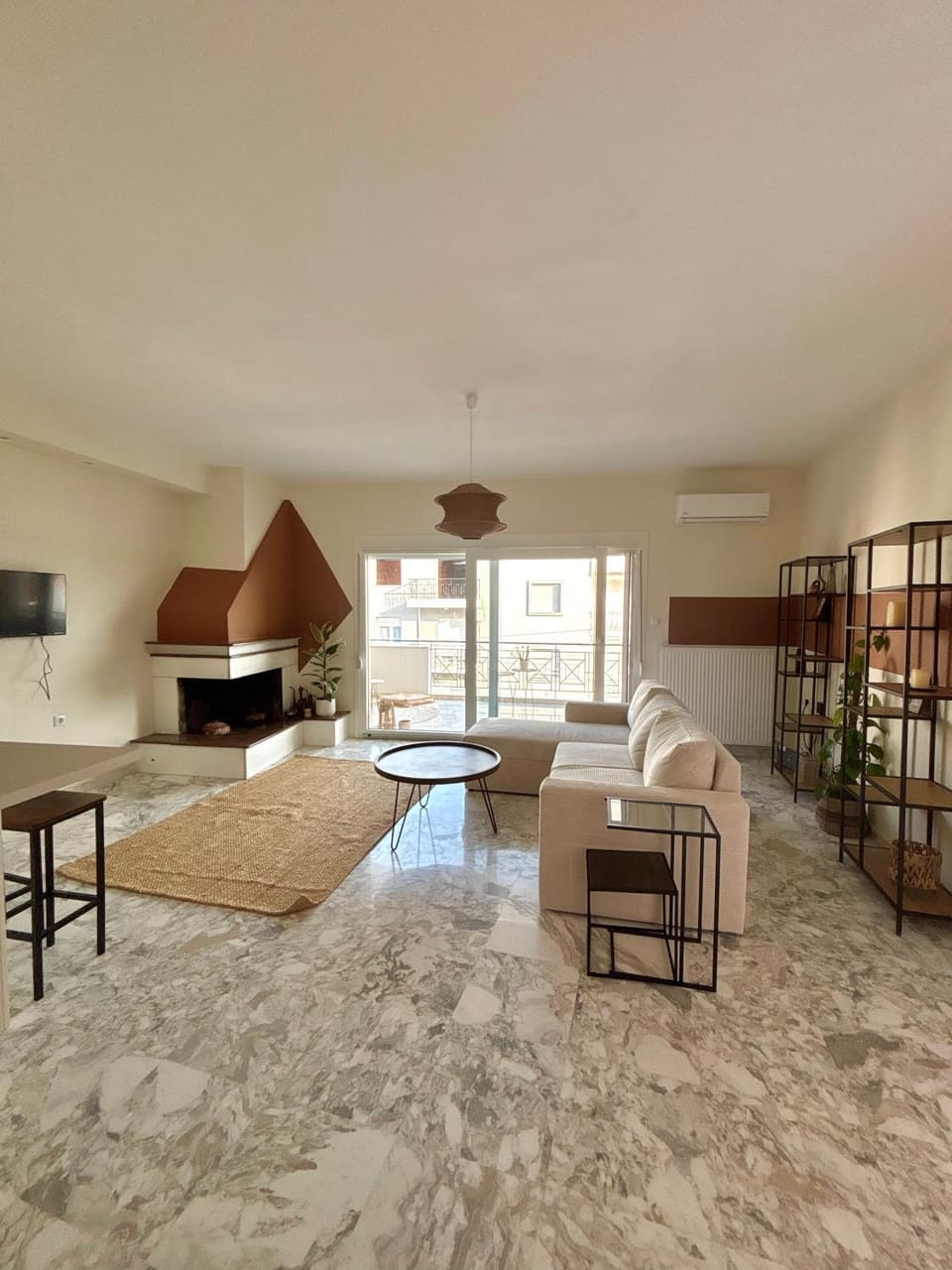 TV and multimedia, Living room, Seating area