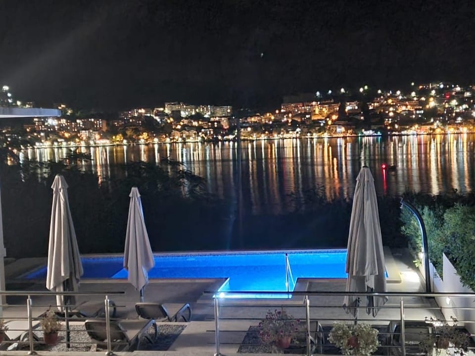 Studio apartment with heated pool Apartment in Muo