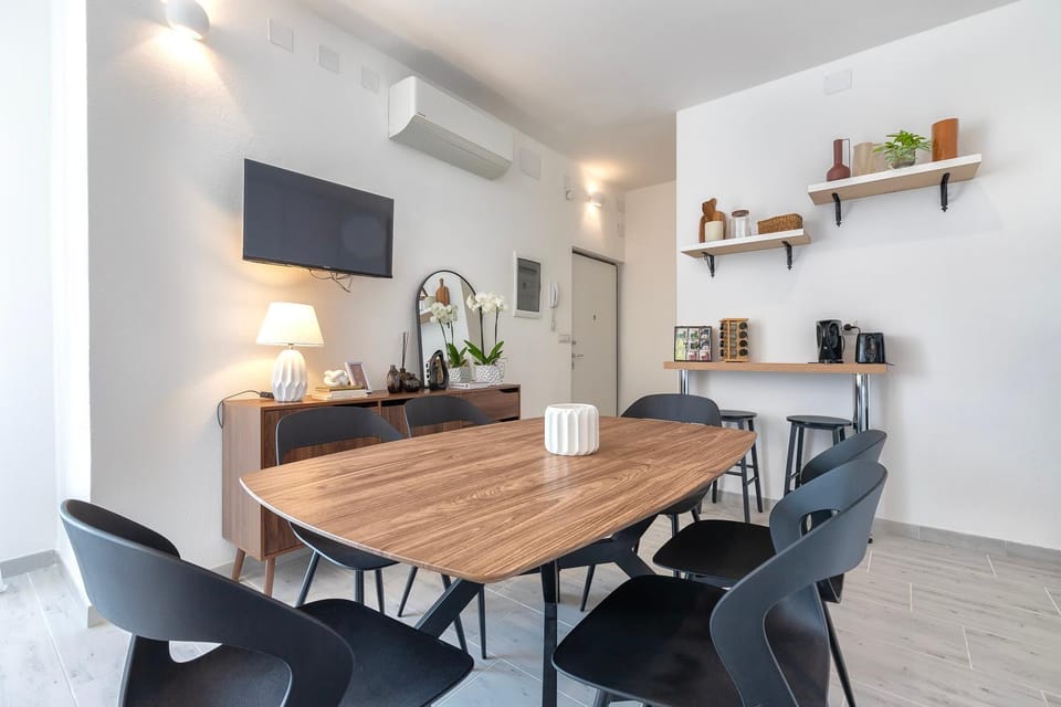 Property building, Living room