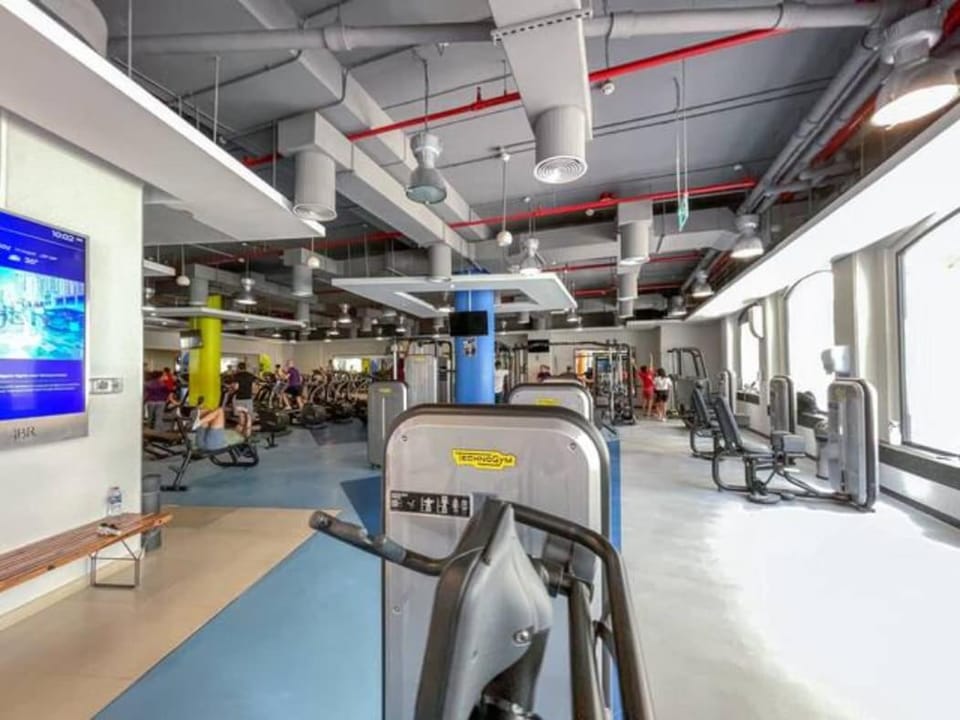 Free housekeeping visits during your stay - StayShort - Phenomenal 3BR Apartment in JBR - Sleeps 6 Apartment in Dubai