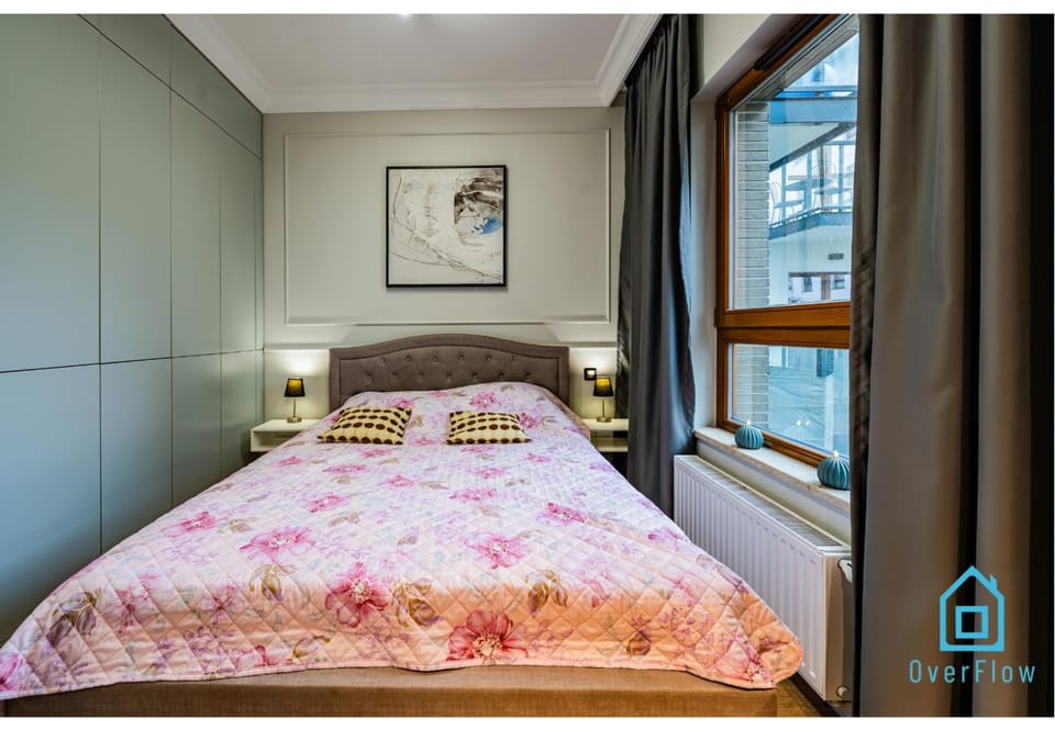 Oasis Apartment - 2,4 km to Baltic Sea & 3 km to Polsat Plus Arena Apartment in Gdansk