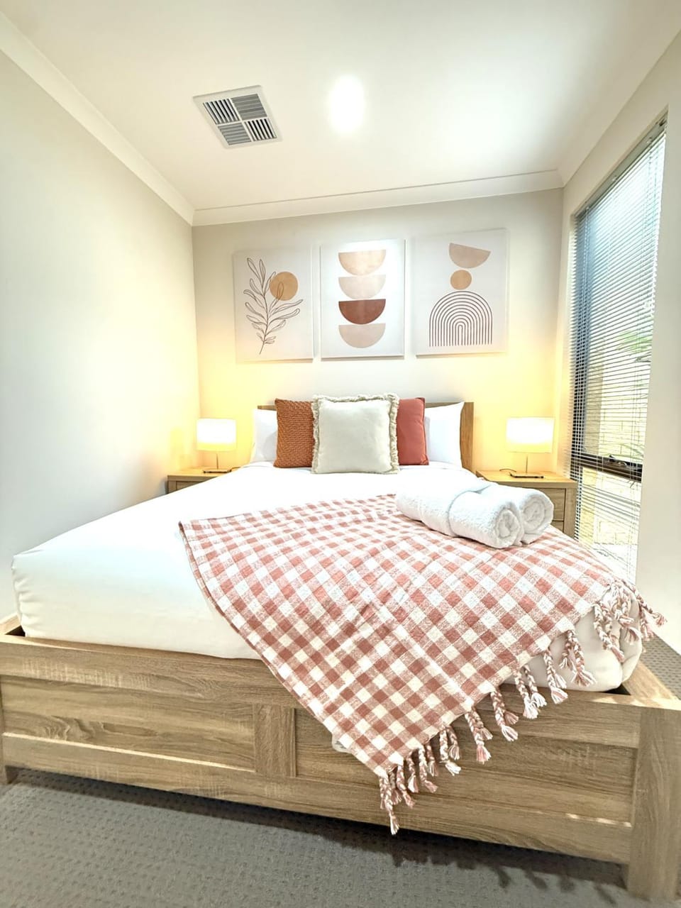 38 Suburban Retreat 3BR 2BA BabyFriendly House in Perth