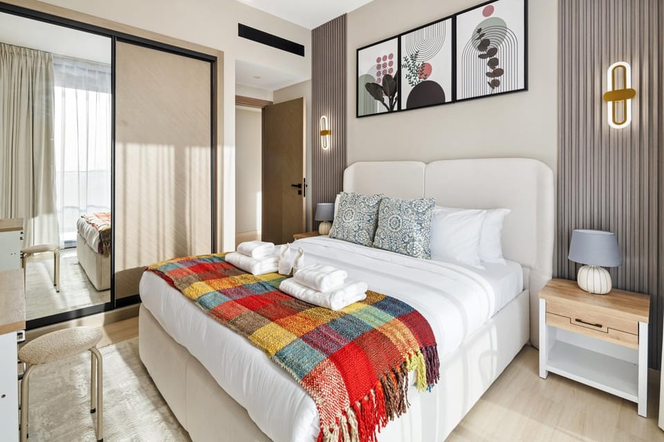 Luxury 1BR JVC Pool & Balcony by Circle Mall Apartment in Dubai