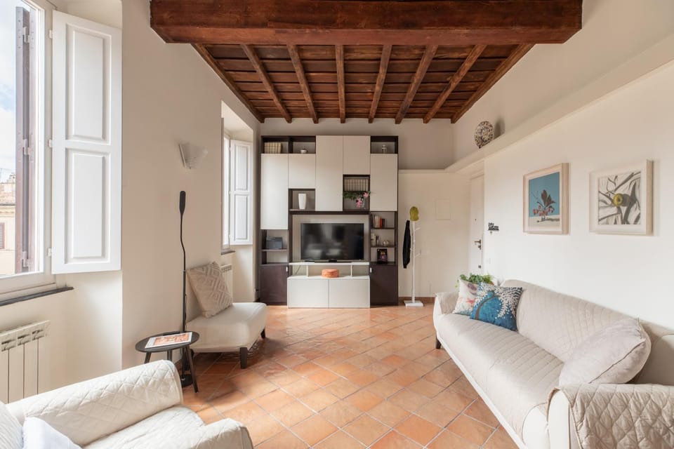 Communal lounge/ TV room