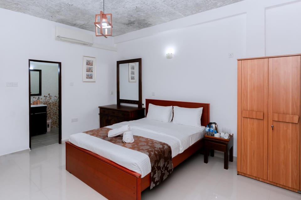 Villa Wings Airport Transit Bed and Breakfast in Western Province
