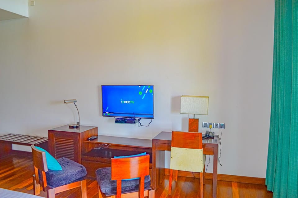 Communal lounge/ TV room, TV and multimedia