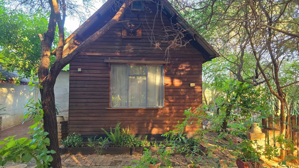 Mokolodi Conservancy Chalets Apartment in North West, South Africa