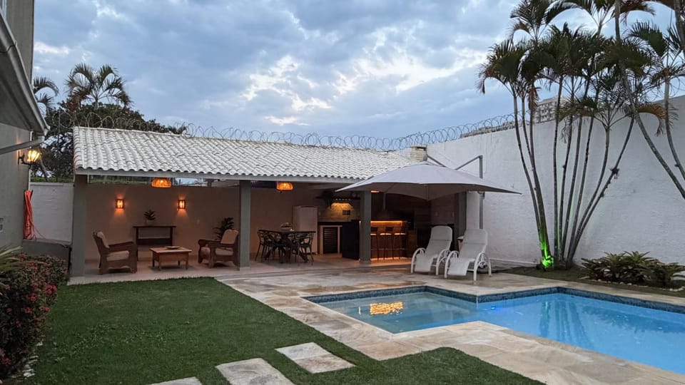 Communal lounge/ TV room, BBQ facilities