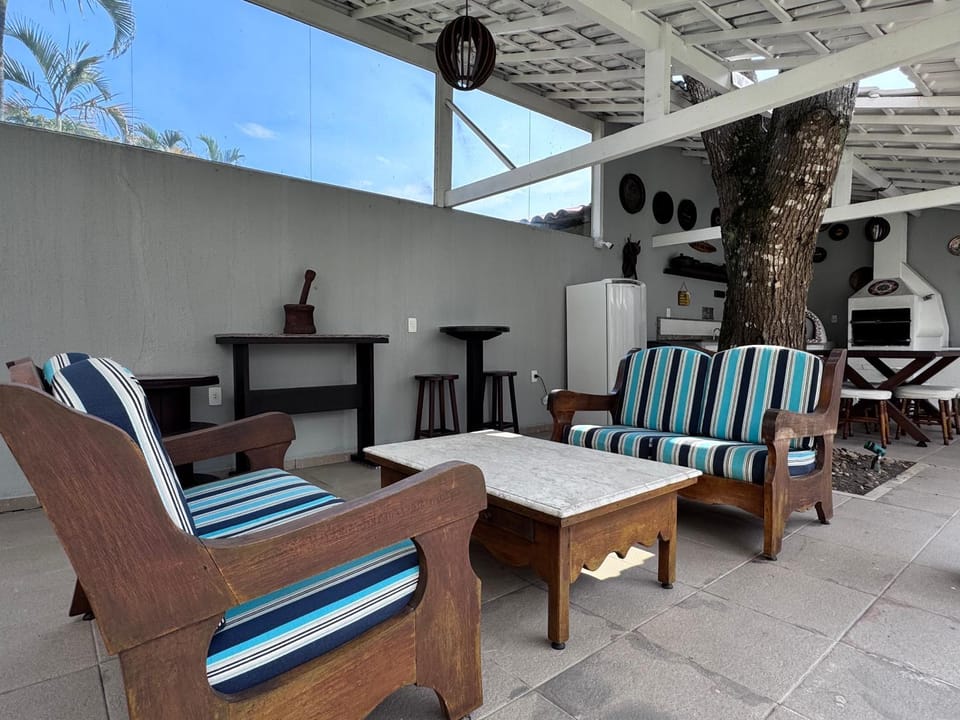 BBQ facilities, Pool view