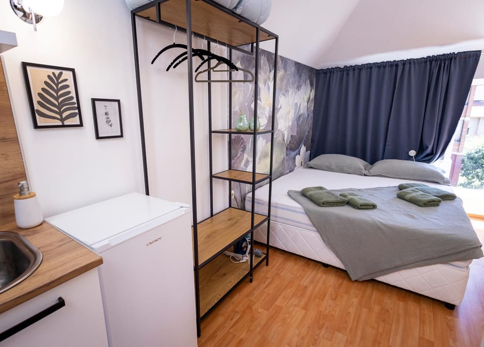 Bed, Bedroom, wardrobe