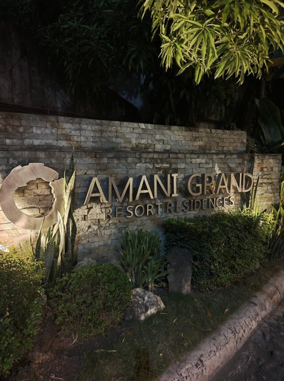 Property logo or sign