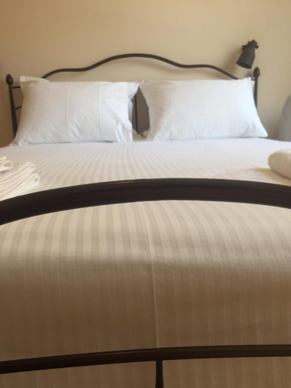 Elegant Hermes Suite in Athens, by Acropolin Apartment in Athens