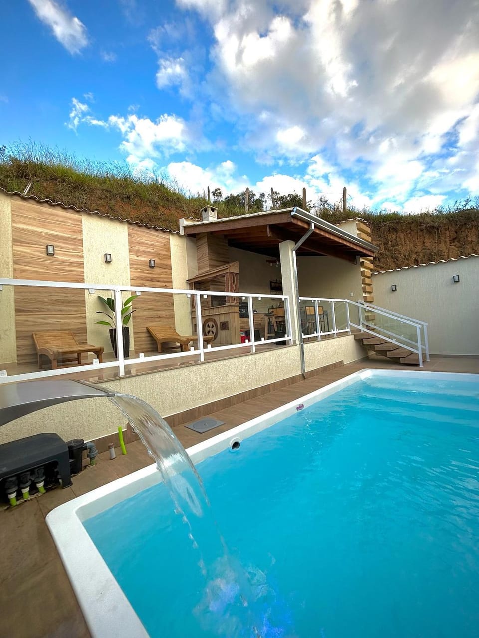 Casa com Piscina em Marmelópolis House in State of São Paulo