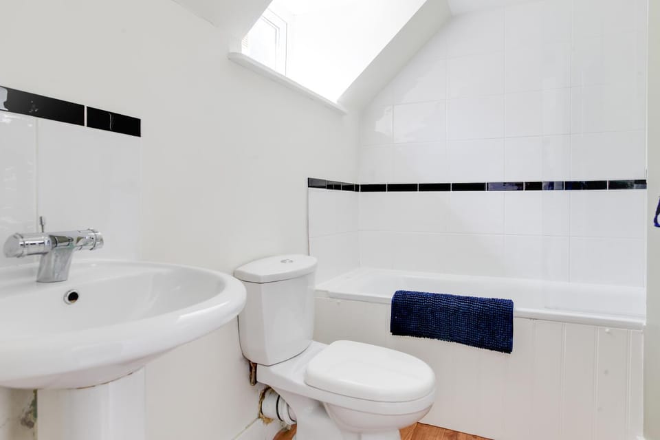 Toilet, Bathroom, Bath, towels
