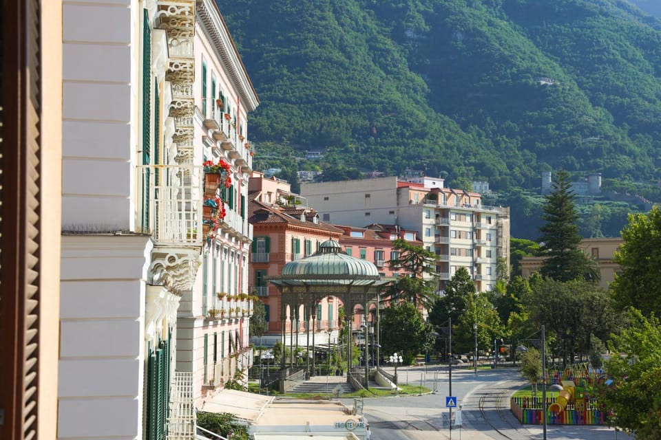 Nearby landmark, Neighbourhood, Natural landscape, City view, Street view