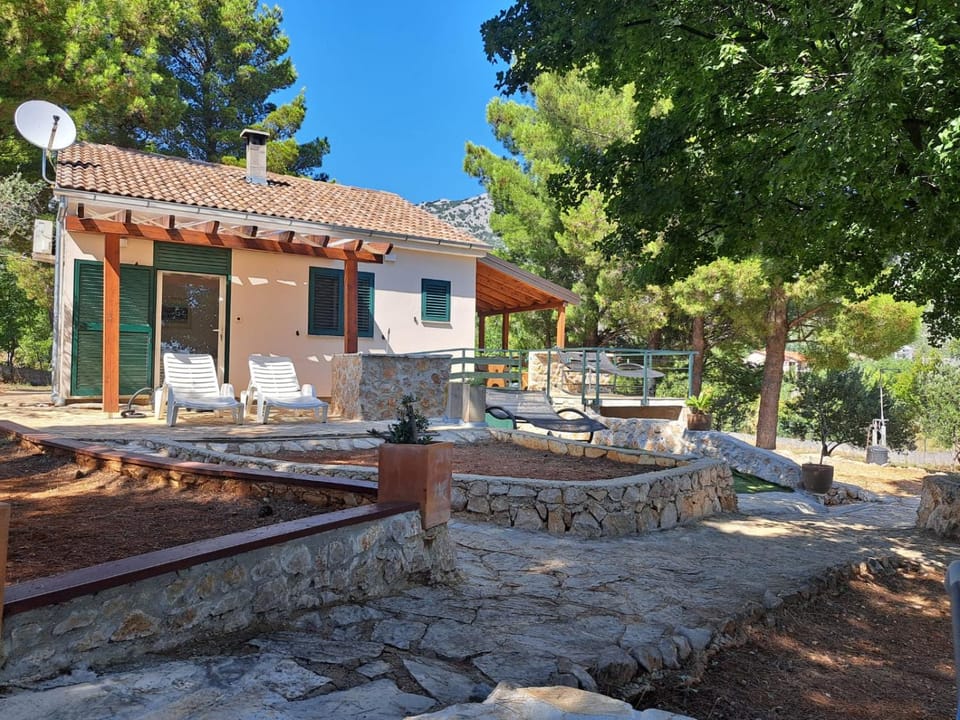 Kuća Mare, 130m od mora House in Seline