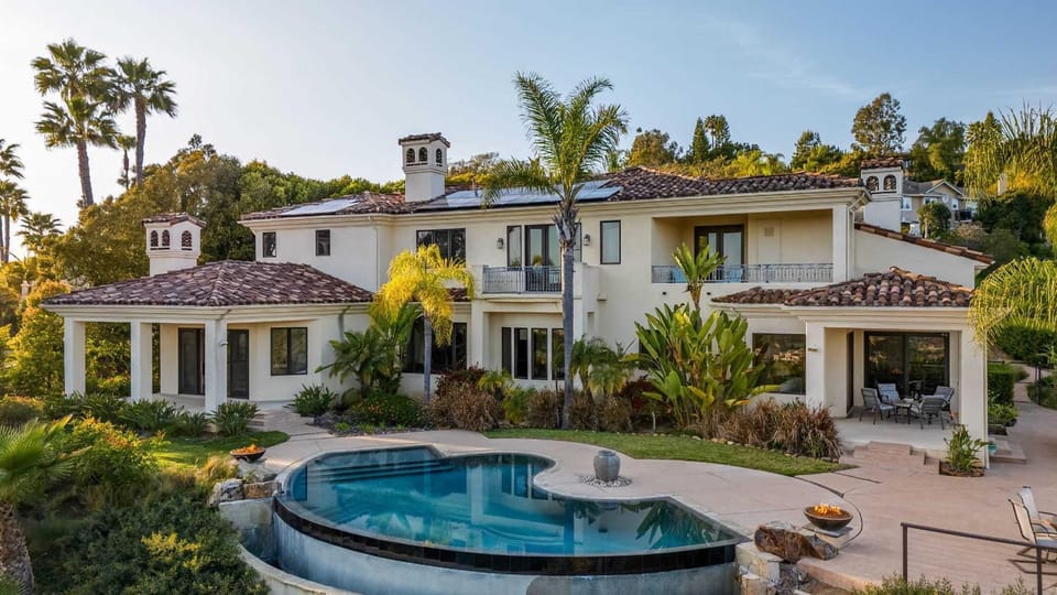 7BR Carlsbad Estate with Pool Firepit & Views House in Carlsbad