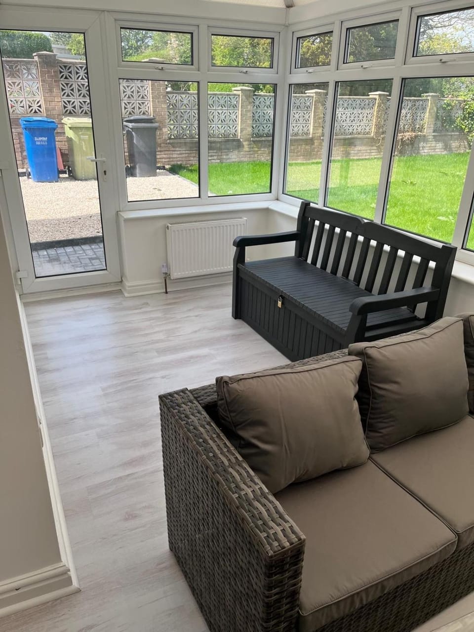 3 bedroom Home in chesterfield with front and back gardens Apartment in Chesterfield