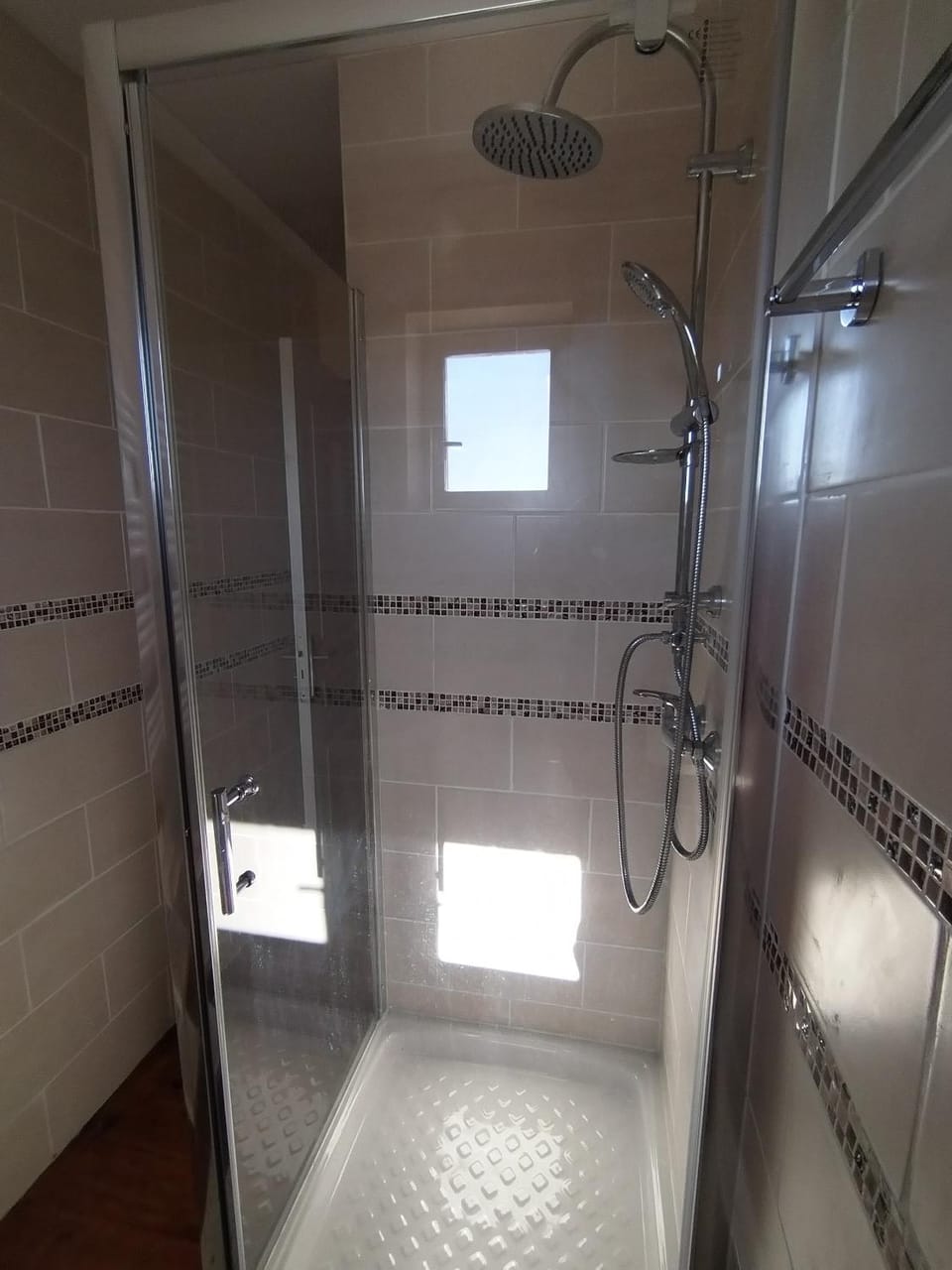 Le clos de bourdeilles chambre 3 avec wifi Bed and Breakfast in Nouvelle-Aquitaine