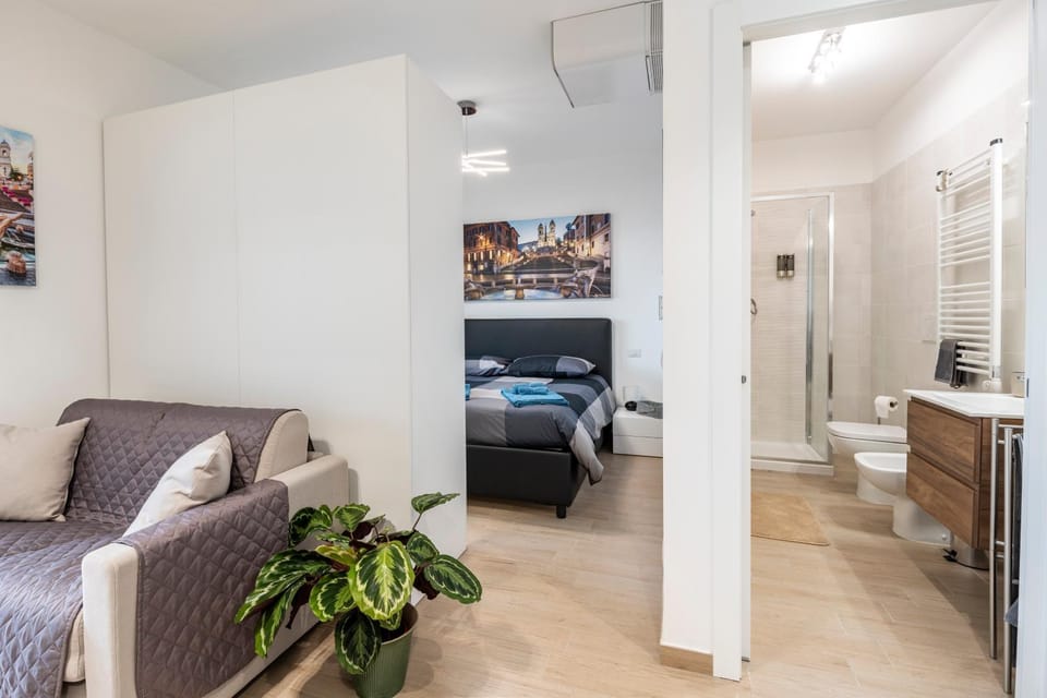Bathroom, Living room, Bedroom