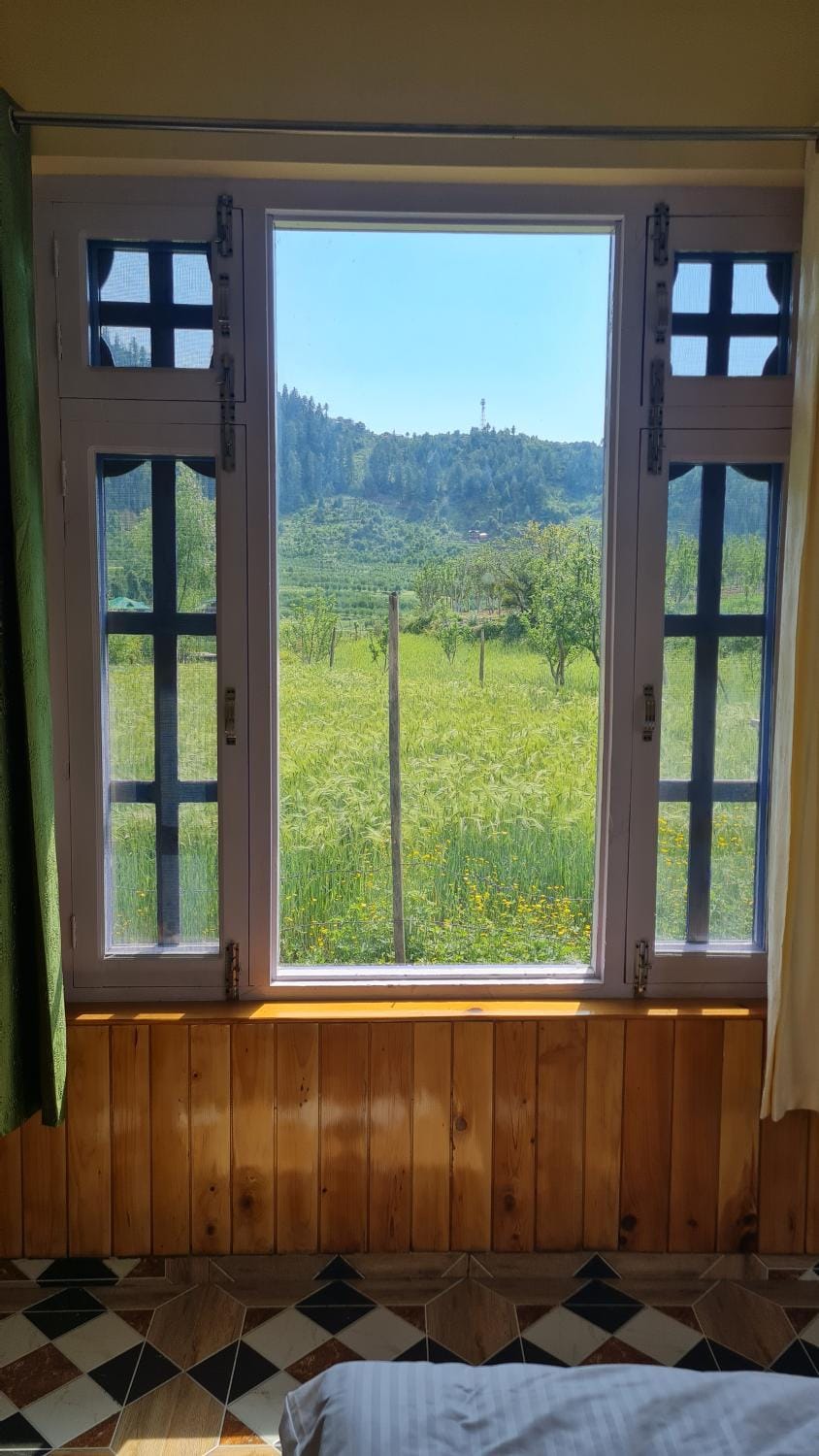 Natural landscape, Bedroom, Mountain view