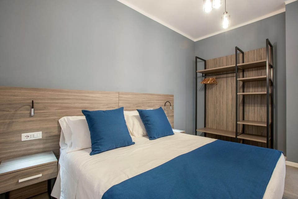 Bed, Photo of the whole room, Bedroom, wardrobe