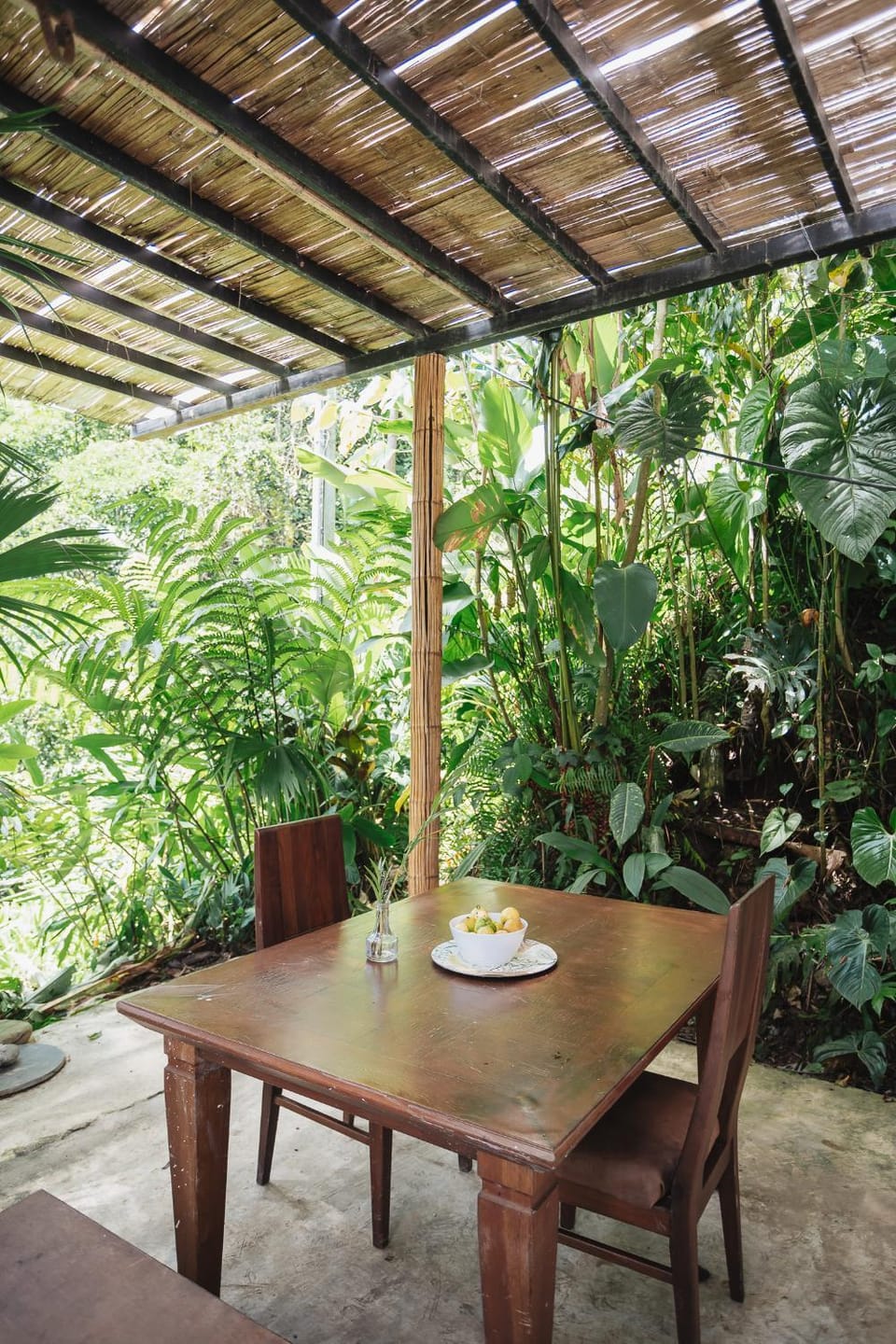 Casa blanca, Refugio Natural Jacaranda House in Antioquia
