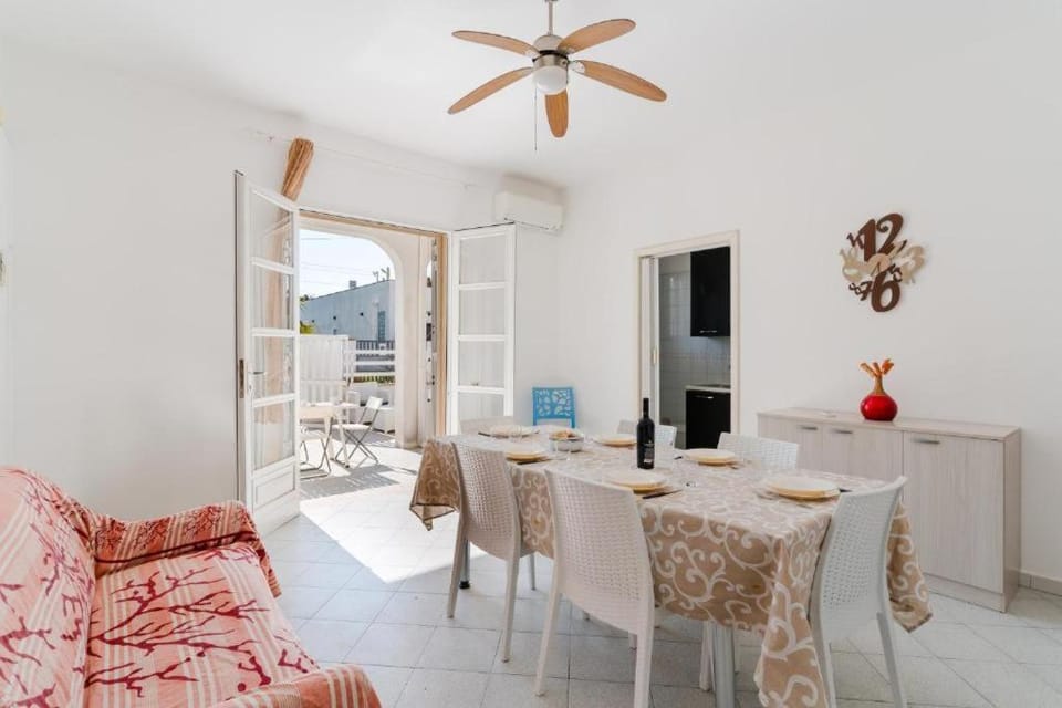 Villino Airone House in Torre Lapillo