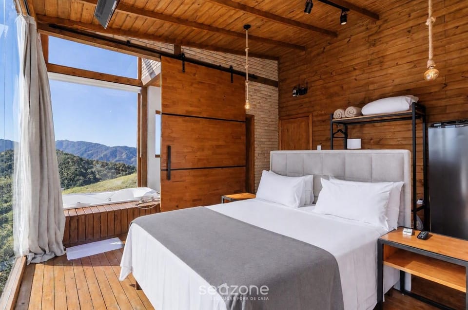 Bed, Balcony/Terrace, Bedroom, Mountain view