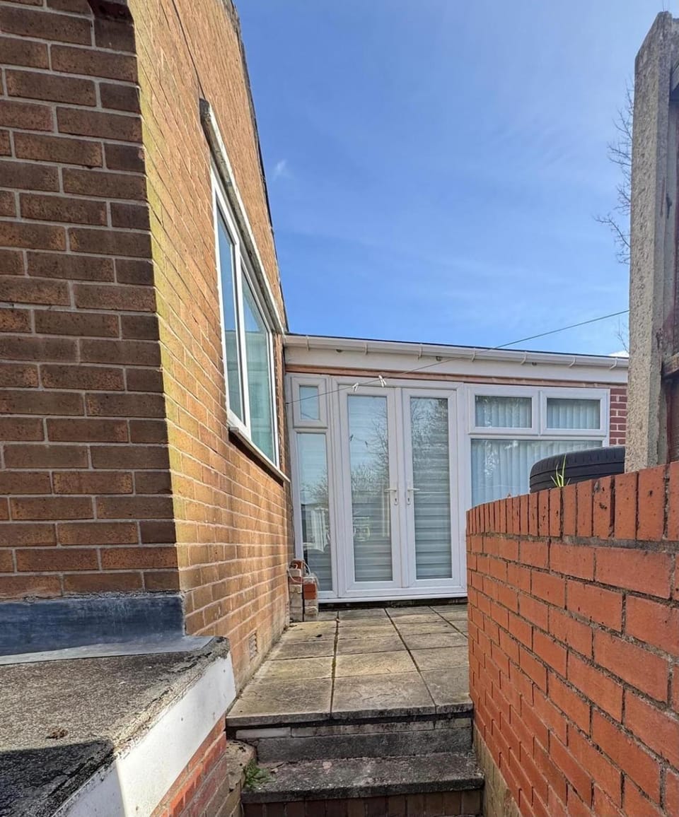 Modern 3-Bed Family Home in Quiet Sheffield Area Apartment in Rotherham