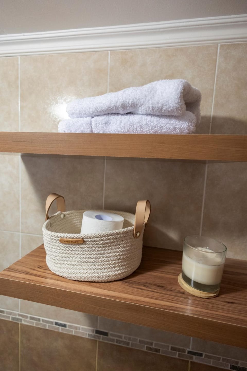 Bathroom, towels