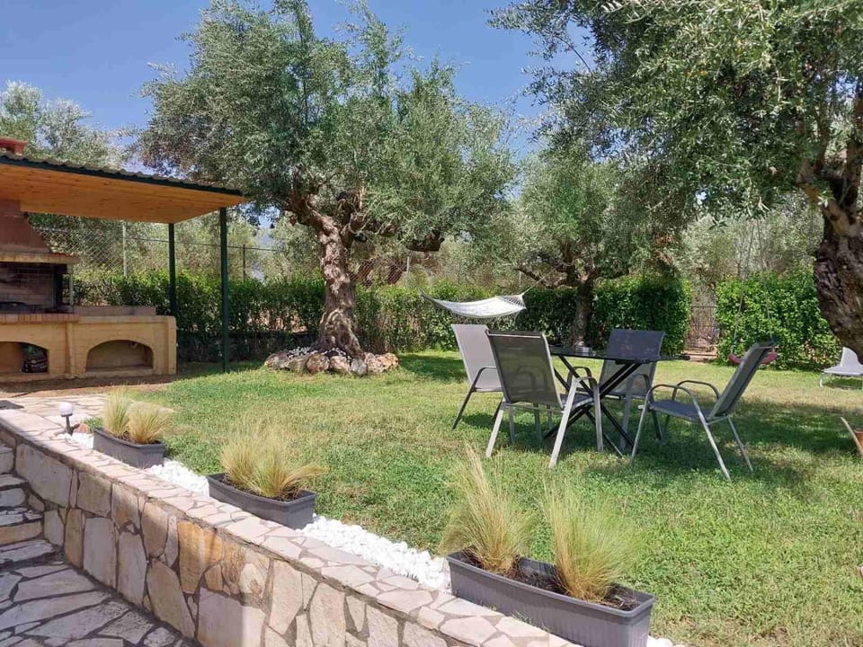Olive Harmony House Apartment in Messenia