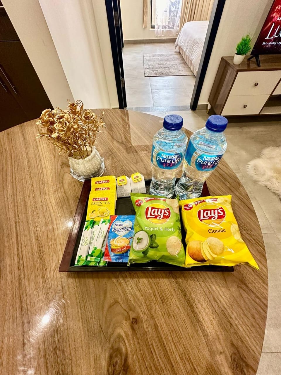 Self-Checkin 1 Bed SkyParkOne Gulberg Greens Islamabad Apartment in Islamabad