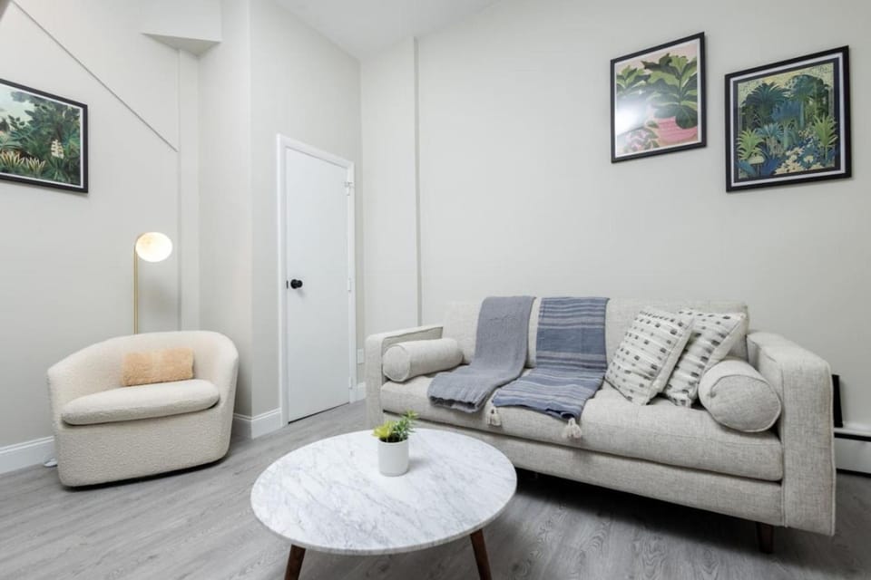 Charming South End Studio Apt Apartment in Back Bay