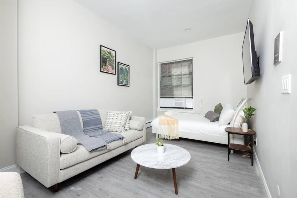 Charming South End Studio Apt Apartment in Back Bay